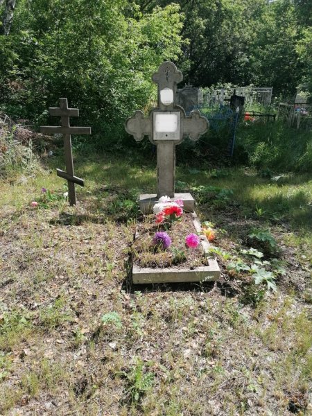 В Азовском районе раскрыта кража могильных ограждений